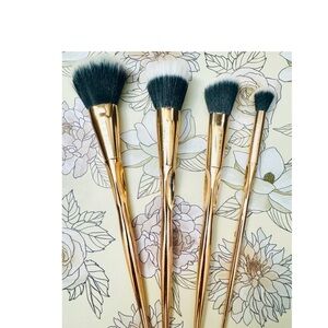 FARAH Gold Makeup Brush Set (4 pcs)